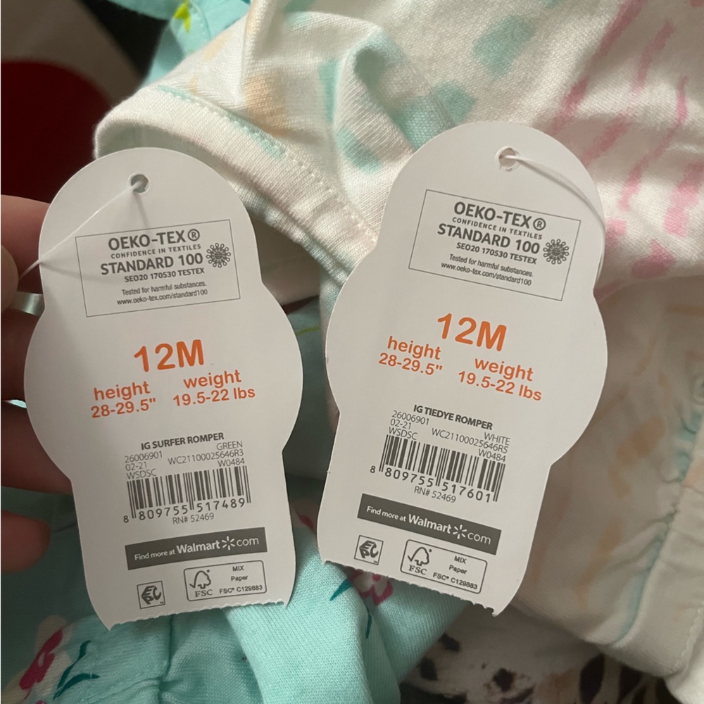 Bundle of 2 Rompers - Picture 3 of 3